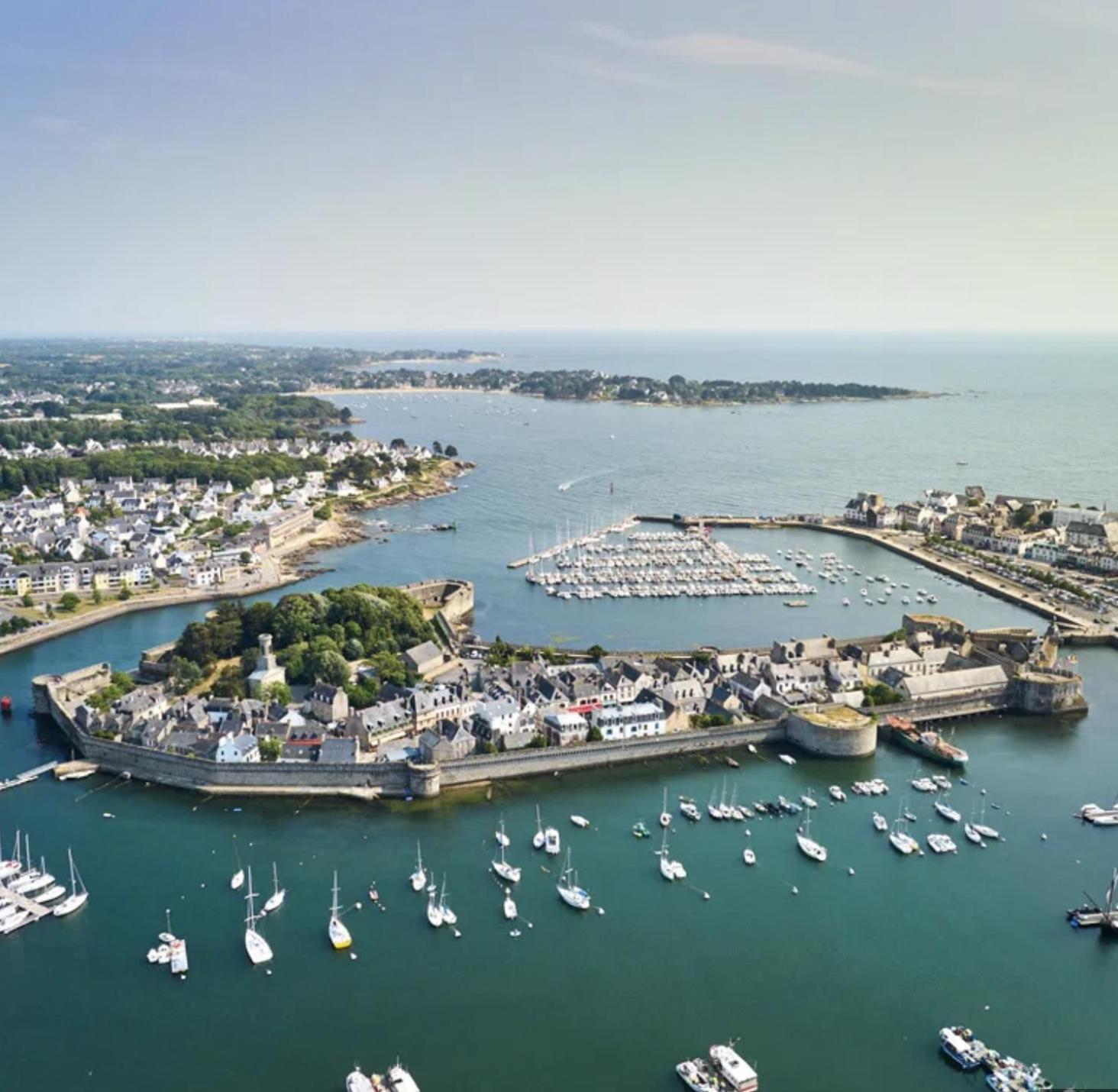 L'Hermine Terrasse Et Parking, 500 Plage Concarneau Esterno foto